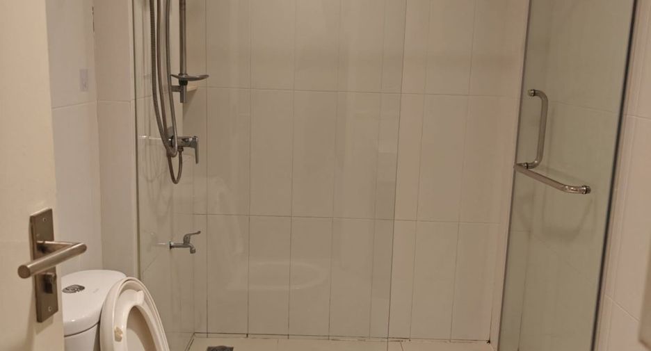 For sale and for rent 3 bedrooms townhouse in Lat Phrao, Bangkok