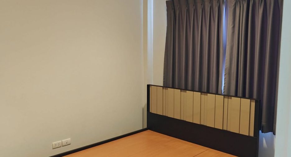 For sale and for rent 3 bedrooms townhouse in Lat Phrao, Bangkok