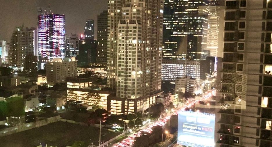 For sale 1 bed condo in Sathon, Bangkok
