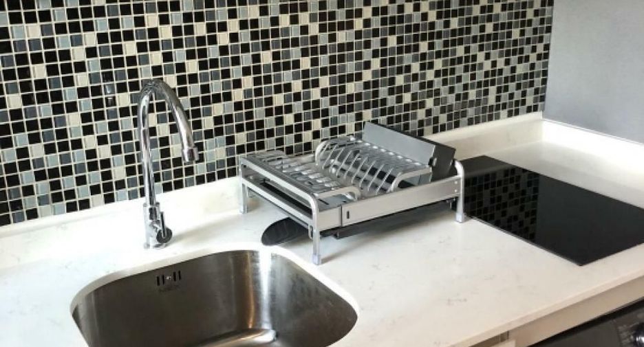 For sale 1 bed condo in Sathon, Bangkok