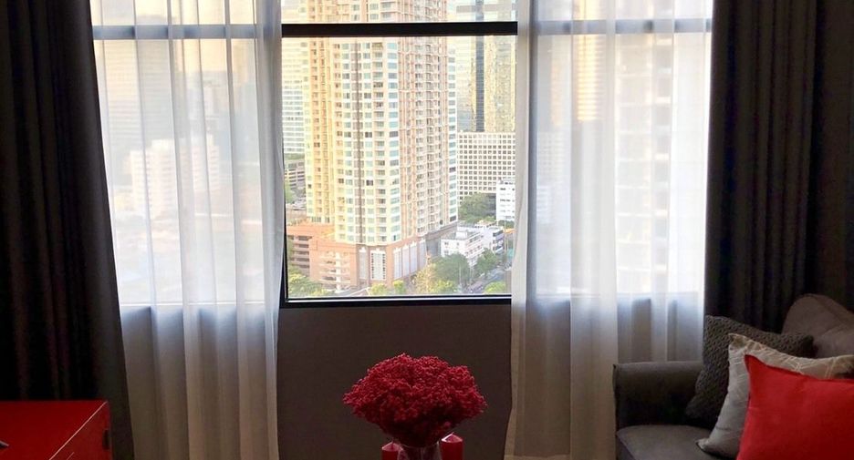 For sale 1 bed condo in Sathon, Bangkok