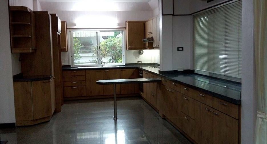 Casa en venta y en alquiler de 3 habitaciones en Mueang Phuket, Phuket