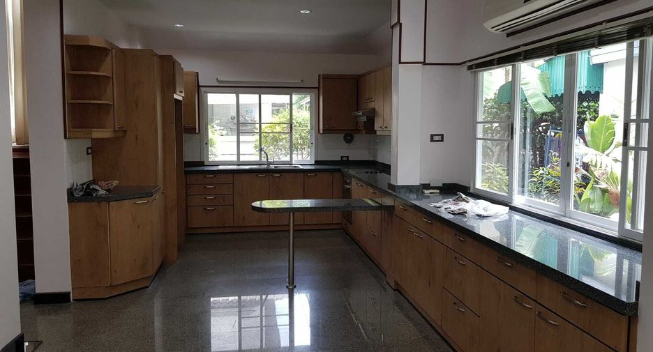 Casa en venta y en alquiler de 3 habitaciones en Mueang Phuket, Phuket