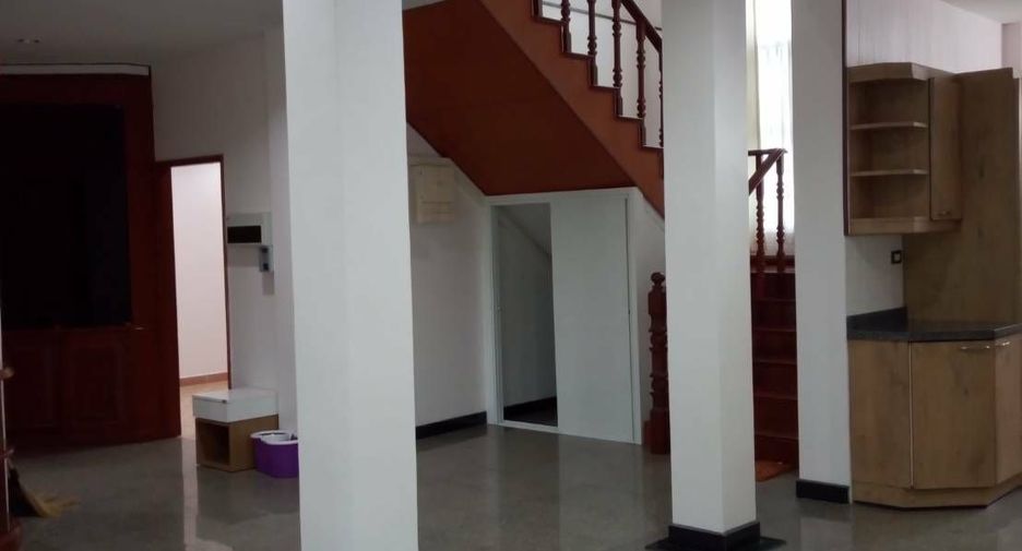 Casa en venta y en alquiler de 3 habitaciones en Mueang Phuket, Phuket