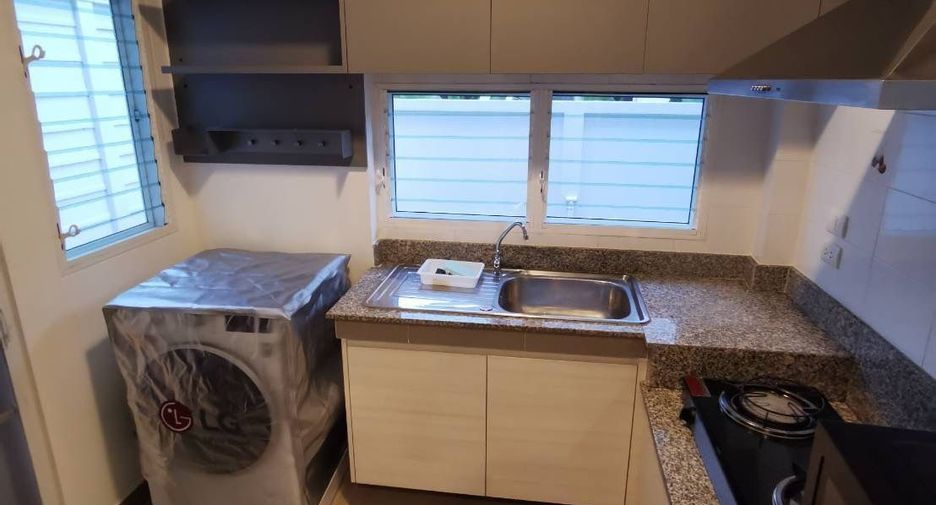 For rent 3 bedrooms house in Mueang Chiang Mai, Chiang Mai