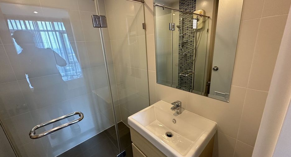 For sale and for rent 2 bedrooms condo in Bang Sue, Bangkok
