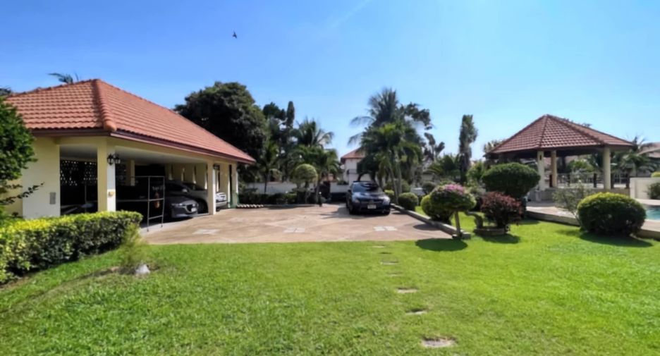 Casa en venta de 4 habitaciones en Bang Lamung, Chonburi