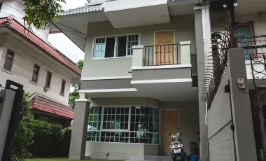 For sale 3 bedrooms townhouse in Bang Na, Bangkok