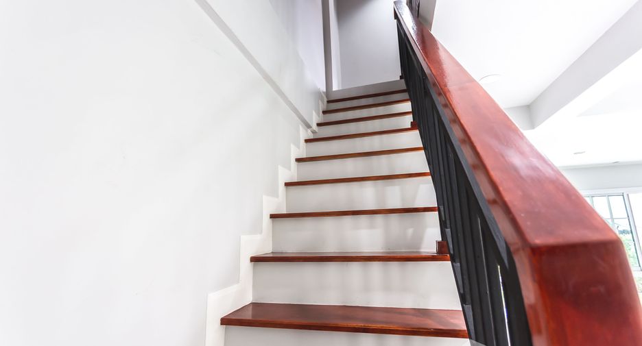 For sale 3 bedrooms townhouse in Bang Na, Bangkok
