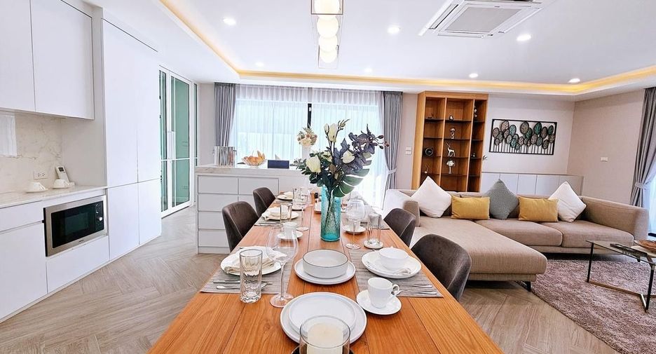 For sale 4 bedrooms villa in Saraphi, Chiang Mai
