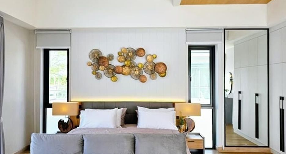 For sale 4 bedrooms villa in Saraphi, Chiang Mai