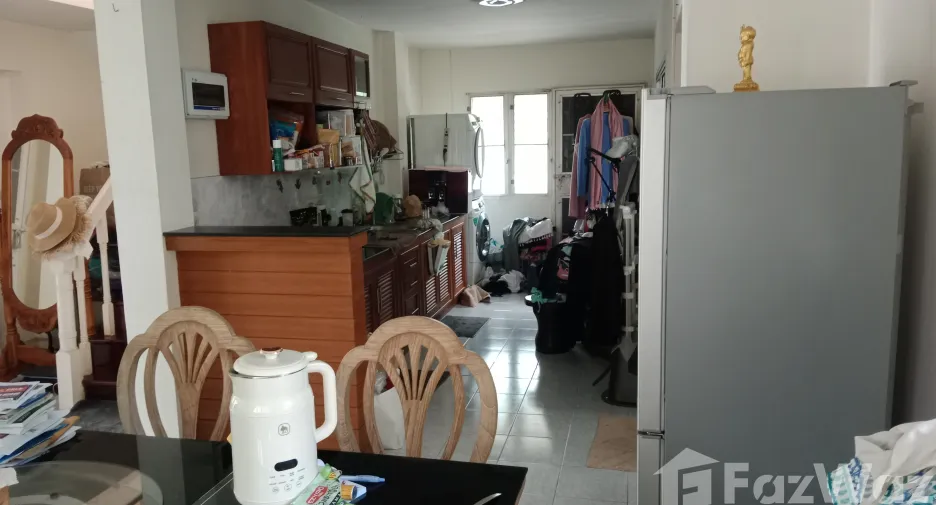 For sale 4 bedrooms house in Nong Chok, Bangkok
