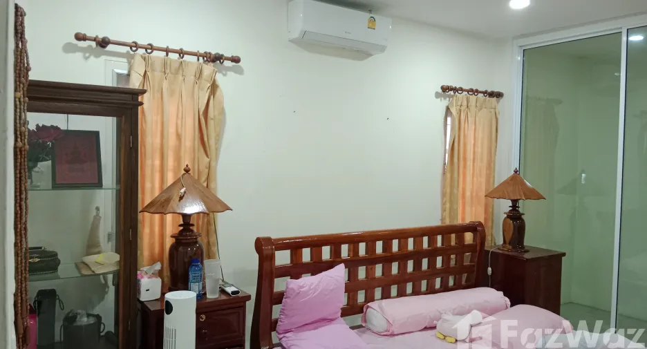 For sale 4 bedrooms house in Nong Chok, Bangkok