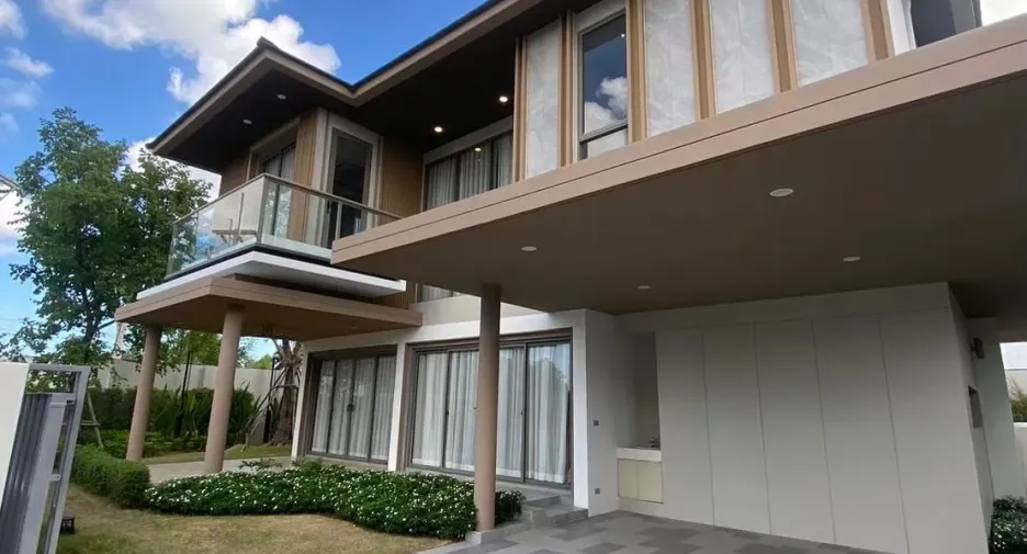 For rent 4 bedrooms house in Bang Lamung, Chonburi