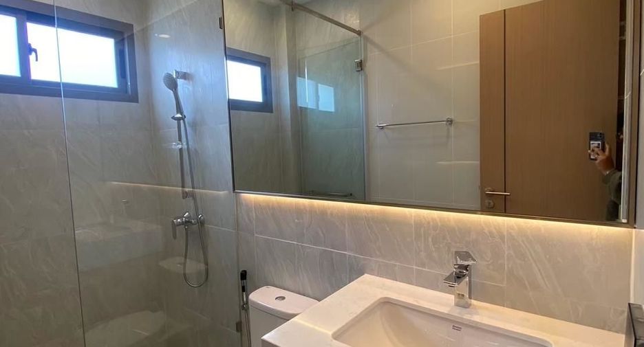 For rent 4 bedrooms house in Bang Lamung, Chonburi