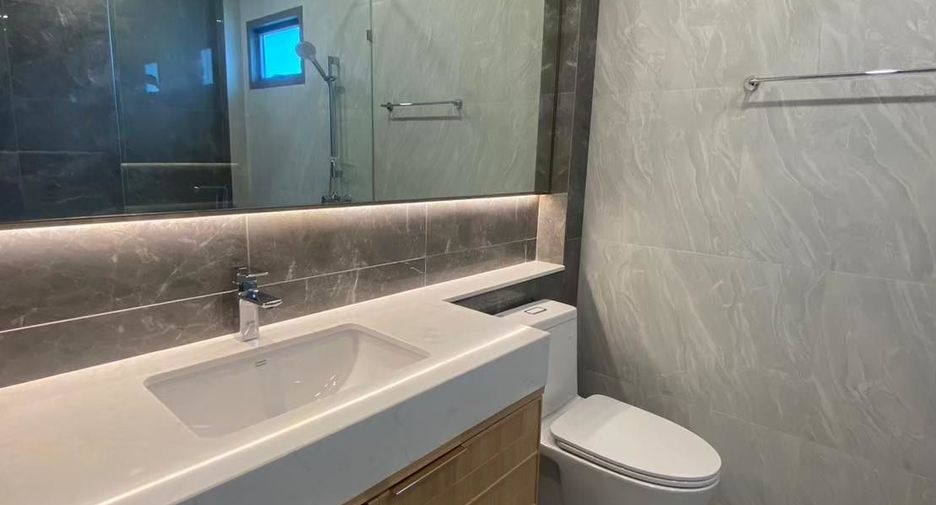 For rent 4 bedrooms house in Bang Lamung, Chonburi