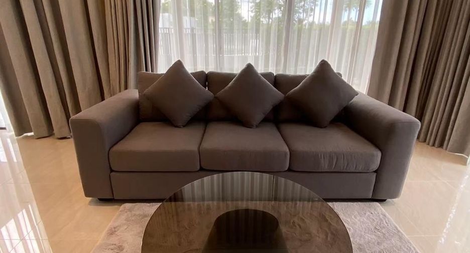 For rent 4 bedrooms house in Bang Lamung, Chonburi