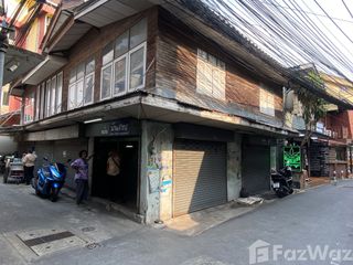 出售 4 卧室 联排别墅 在 沙吞, 曼谷