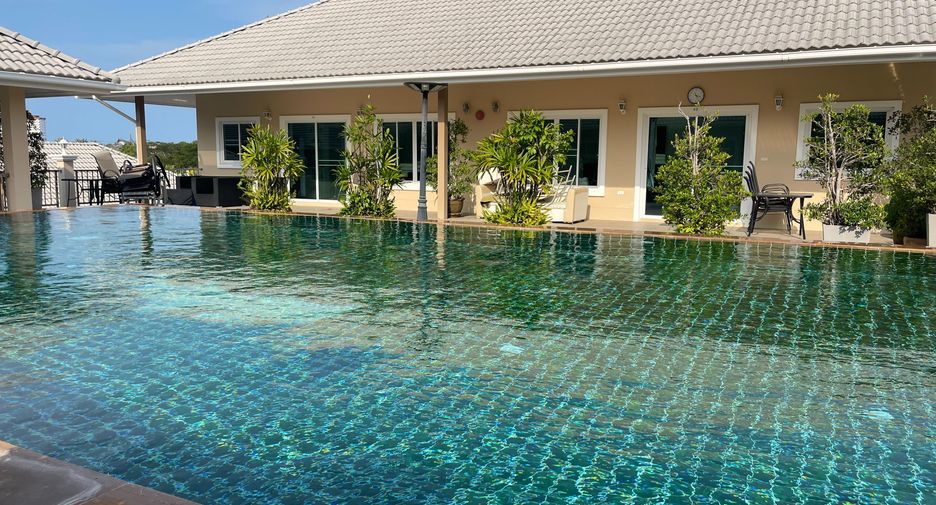 For rent 2 bedrooms townhouse in Hua Hin, Prachuap Khiri Khan