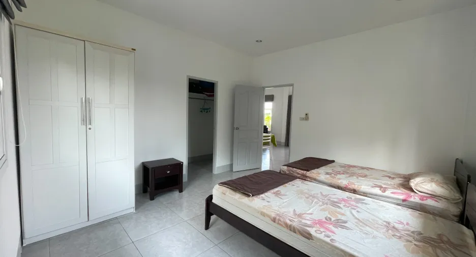 For rent 2 bedrooms townhouse in Hua Hin, Prachuap Khiri Khan