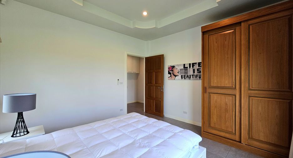 For rent 3 bedrooms villa in Hua Hin, Prachuap Khiri Khan