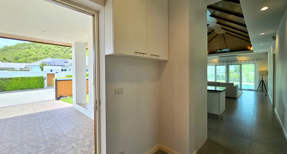 For rent 3 bedrooms villa in Hua Hin, Prachuap Khiri Khan