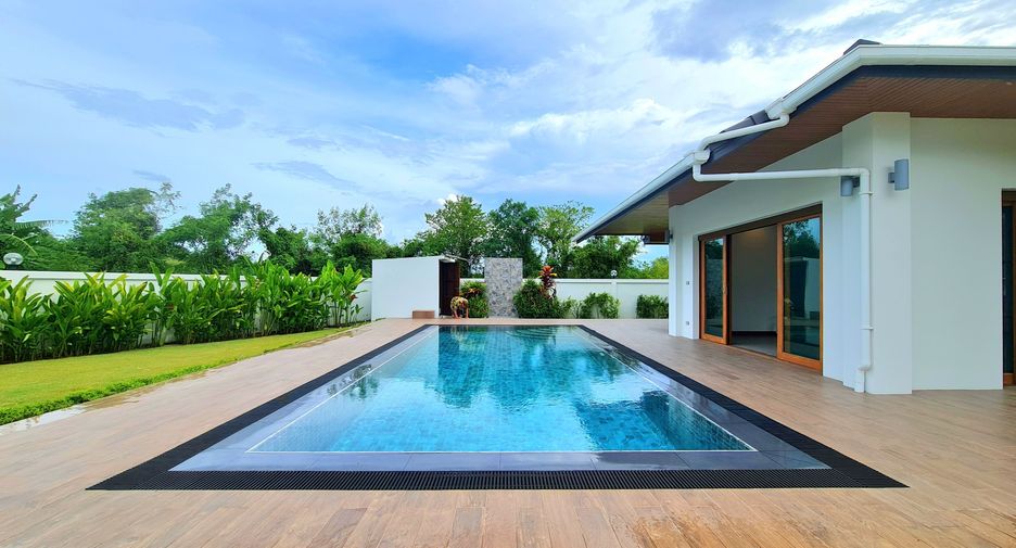For rent 3 bedrooms villa in Hua Hin, Prachuap Khiri Khan