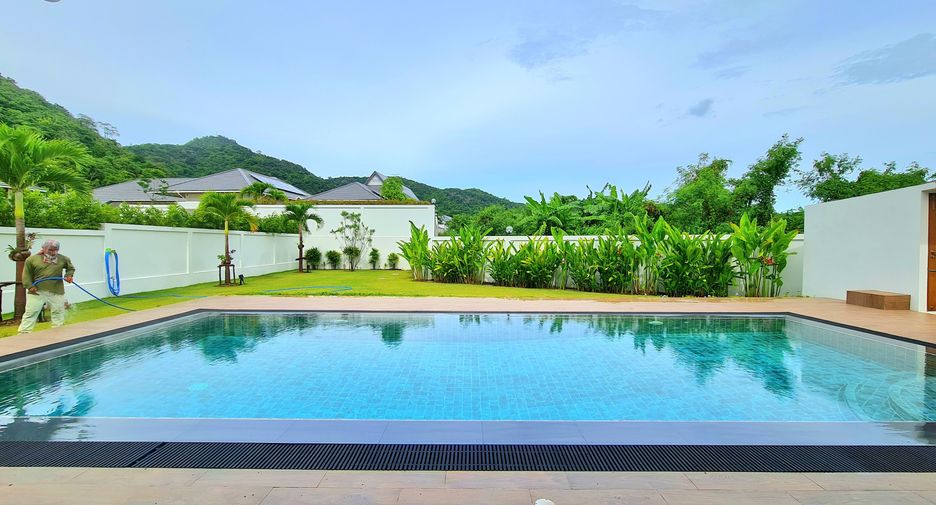 For rent 3 bedrooms villa in Hua Hin, Prachuap Khiri Khan