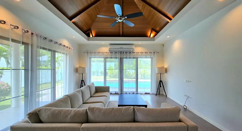 For rent 3 bedrooms villa in Hua Hin, Prachuap Khiri Khan