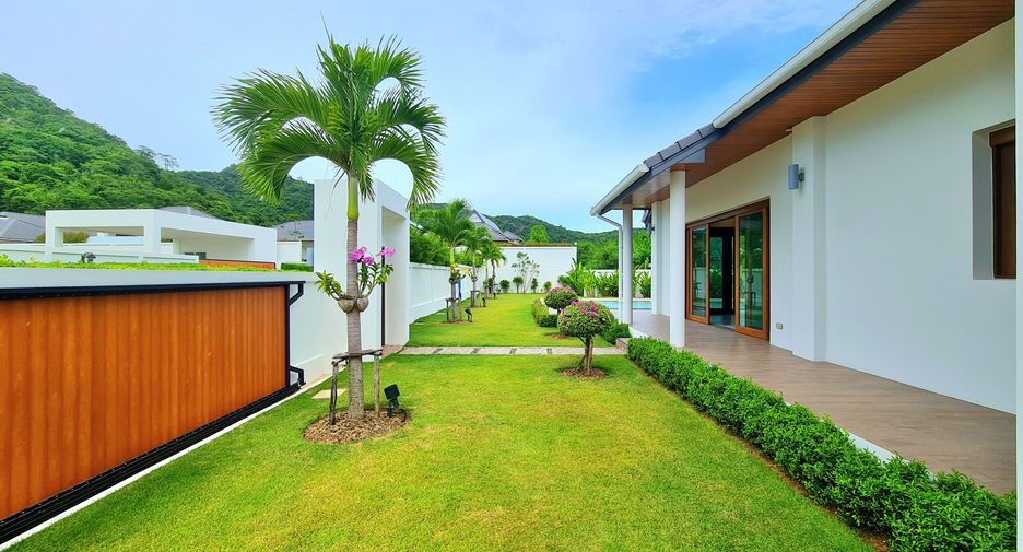 For rent 3 bedrooms villa in Hua Hin, Prachuap Khiri Khan