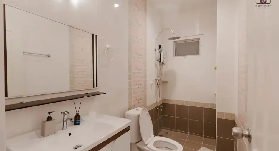For rent 3 bedrooms townhouse in Mueang Chiang Mai, Chiang Mai