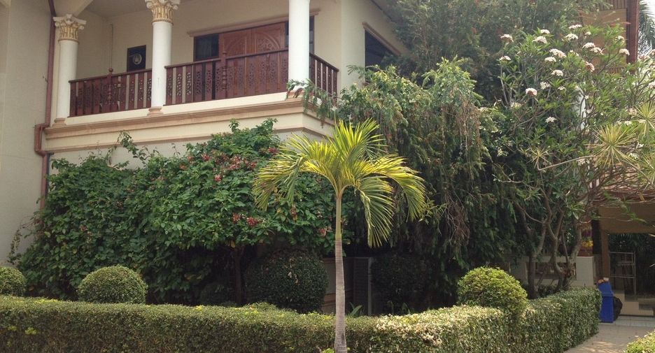 For sale 4 bedrooms house in San Sai, Chiang Mai