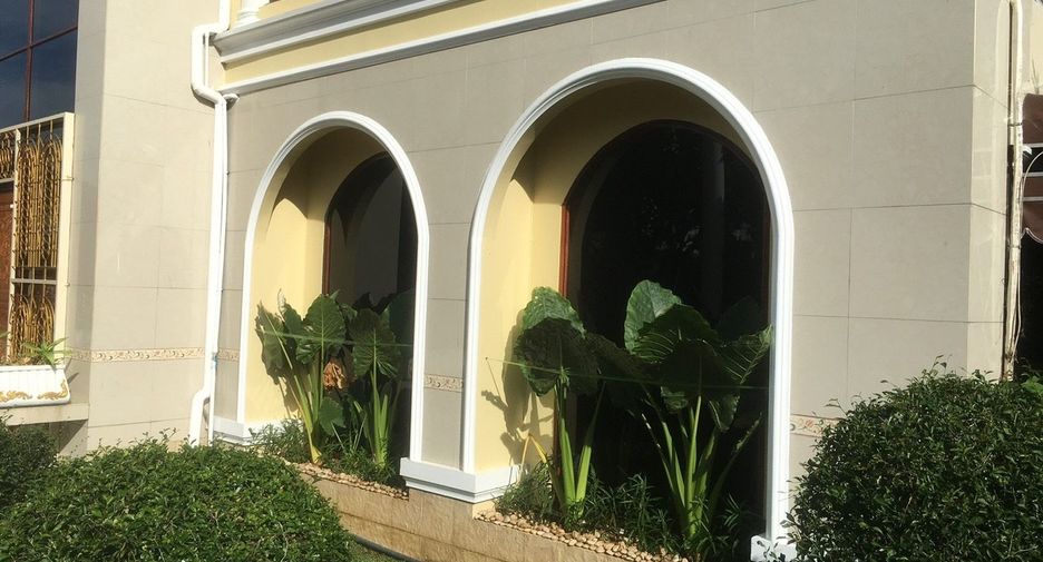 For sale 4 bedrooms house in San Sai, Chiang Mai