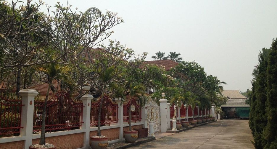 For sale 4 bedrooms house in San Sai, Chiang Mai