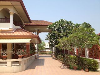 For sale 4 bedrooms house in San Sai, Chiang Mai