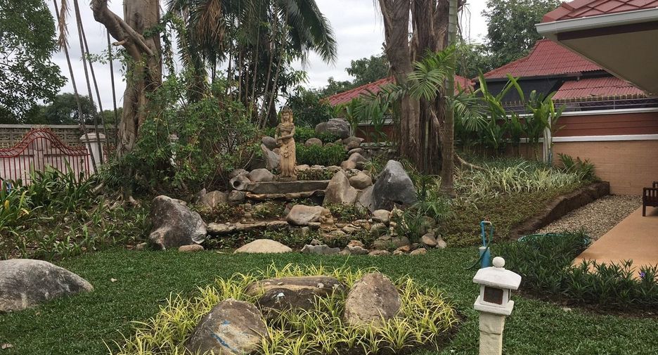 For sale 4 bedrooms house in San Sai, Chiang Mai