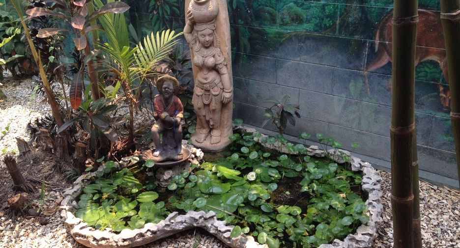 For sale 4 bedrooms house in San Sai, Chiang Mai