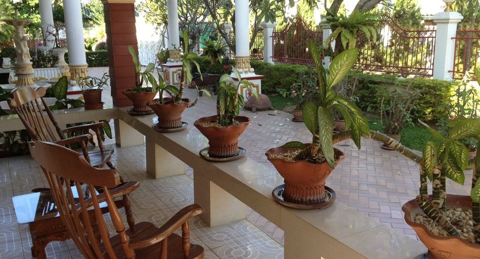 For sale 4 bedrooms house in San Sai, Chiang Mai
