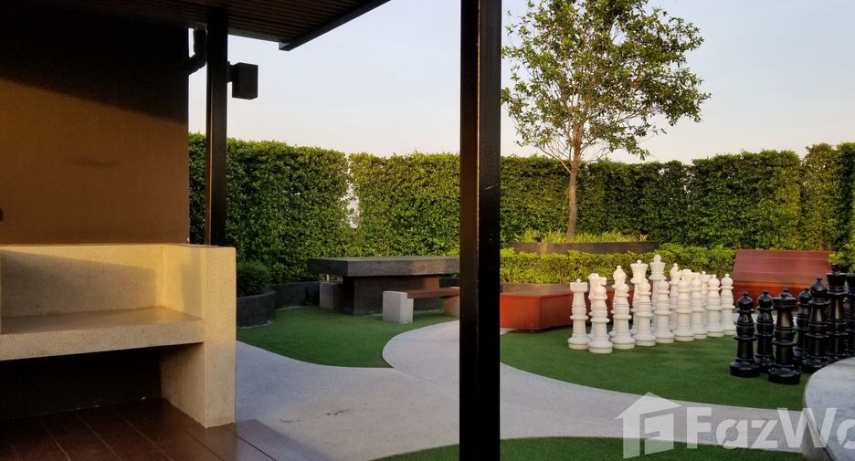 For sale 2 bedrooms condo in Wang Thonglang, Bangkok