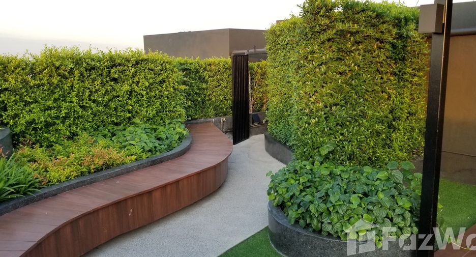For sale 2 bedrooms condo in Wang Thonglang, Bangkok