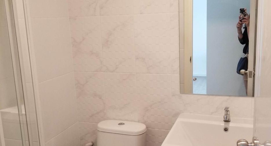For sale 2 bedrooms condo in Wang Thonglang, Bangkok