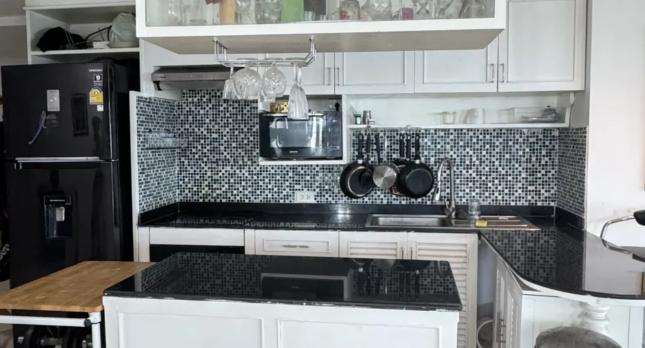 For sale そして for rent 3 ベッドルーム condo in Sattahip, Chonburi