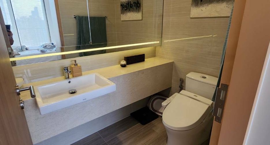 For sale and for rent 3 bedrooms condo in Watthana, Bangkok