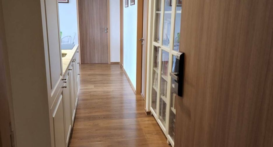 For sale and for rent 3 bedrooms condo in Watthana, Bangkok