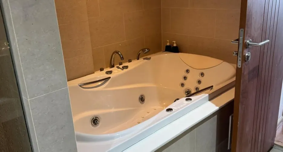 For sale and for rent 1 bed apartment in Kathu, Phuket