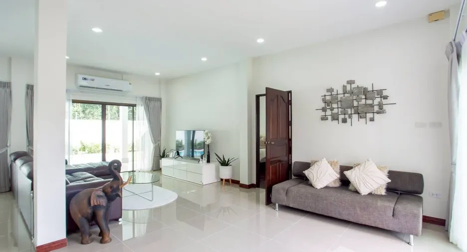 For sale 3 ベッドルーム villa in Hua Hin, Prachuap Khiri Khan