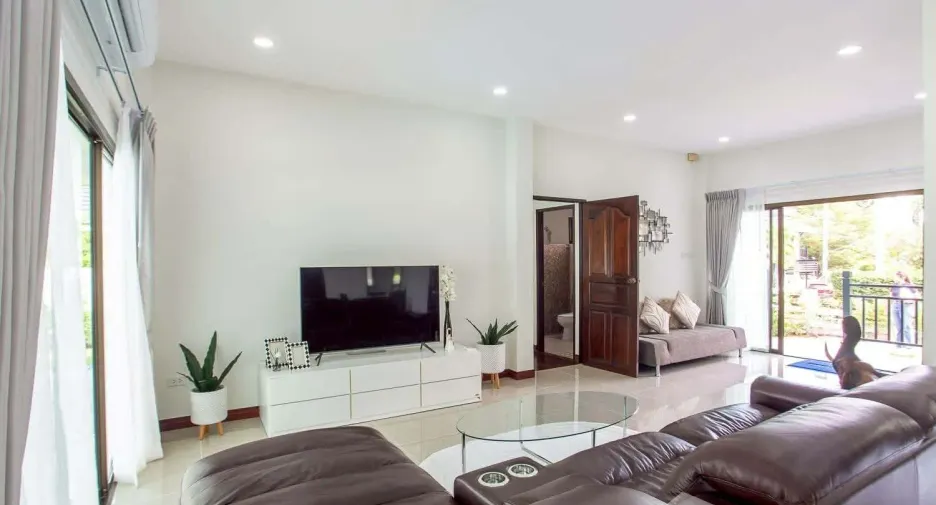 For sale 3 ベッドルーム villa in Hua Hin, Prachuap Khiri Khan