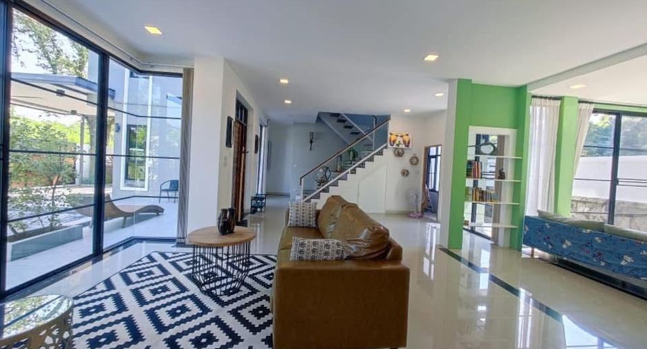 For rent 6 bedrooms villa in Hang Dong, Chiang Mai