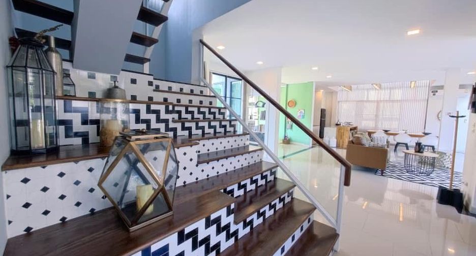 For rent 6 bedrooms villa in Hang Dong, Chiang Mai