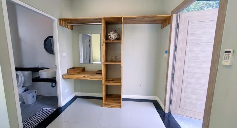 For rent 6 bedrooms villa in Hang Dong, Chiang Mai
